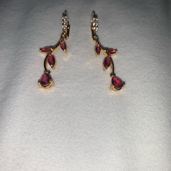 Earings - Picture 5 of 6